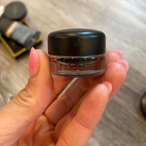 Mac Cosmetics Eye liner